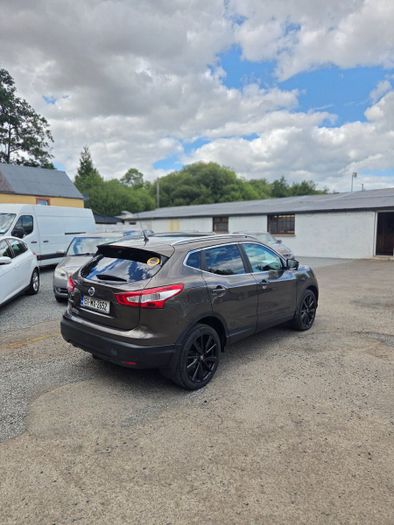 Nissan QASHQAI 2015