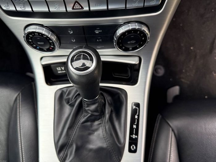 Mercedes-Benz SLK-Class 2013