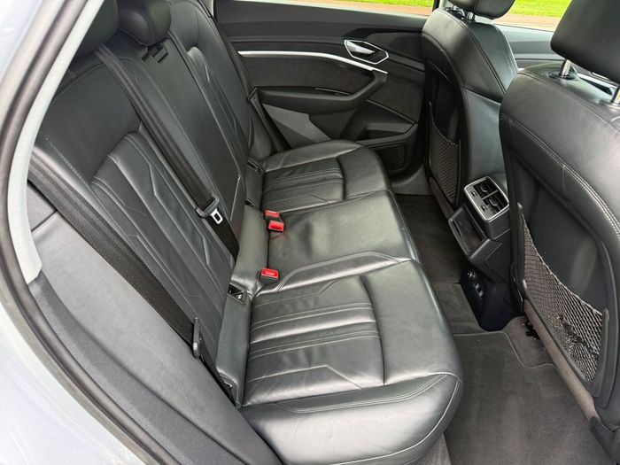 Audi E-Tron 2019