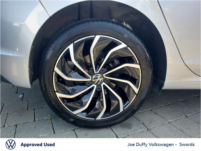 Volkswagen Golf 2024