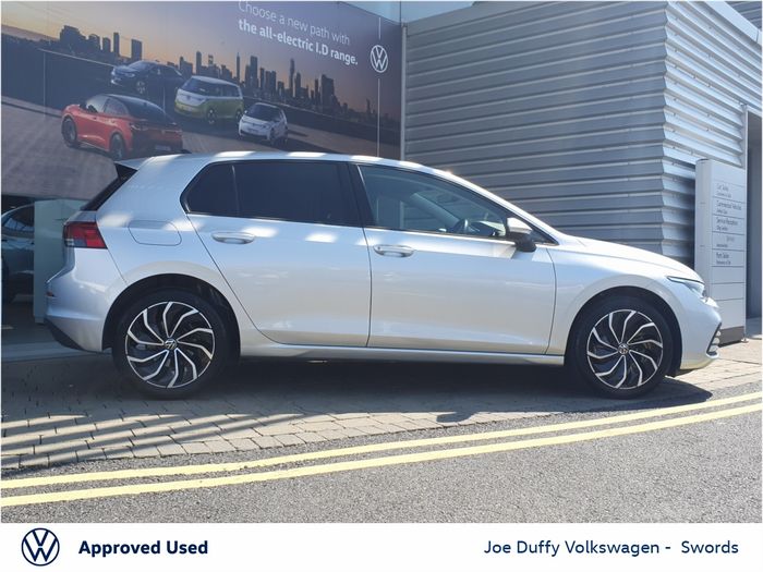 Volkswagen Golf 2024