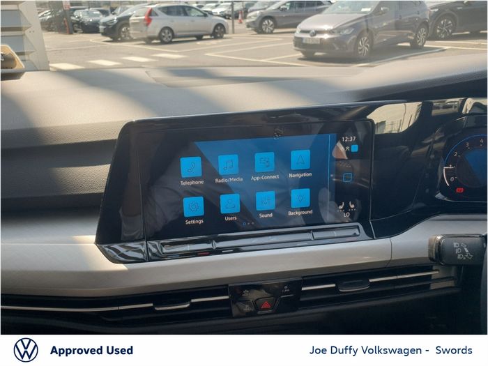 Volkswagen Golf 2024
