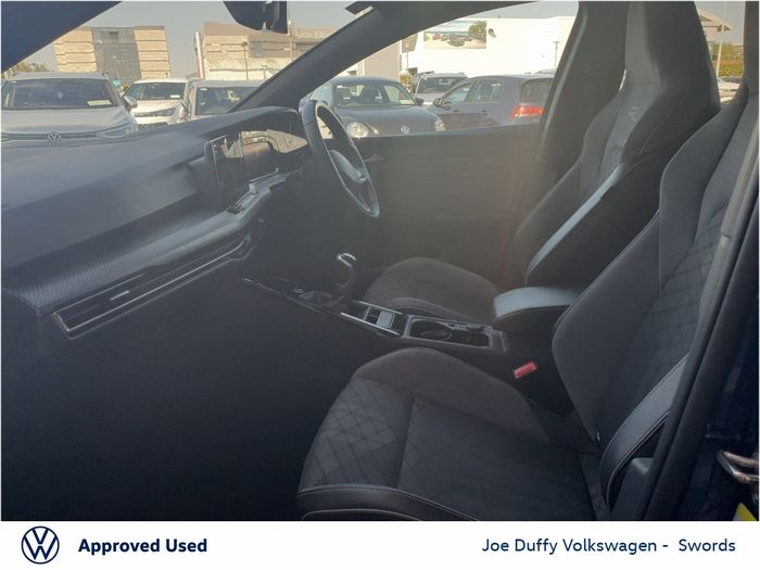 Volkswagen Golf 2024