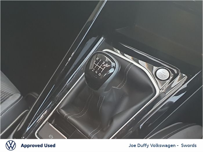 Volkswagen Golf 2024