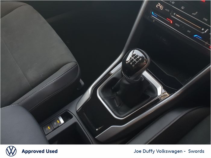 Volkswagen T-Roc 2023