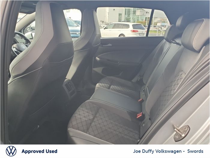 Volkswagen Golf 2024