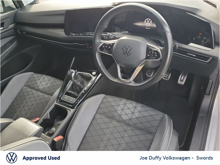 Volkswagen Golf 2024