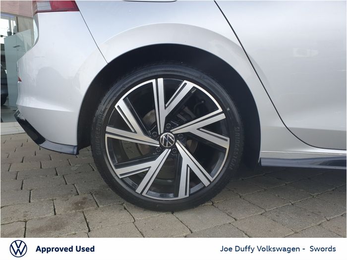 Volkswagen Golf 2024
