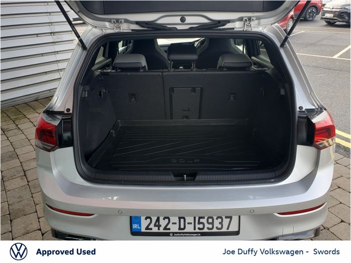 Volkswagen Golf 2024