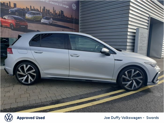 Volkswagen Golf 2024