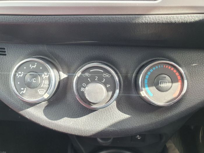 Toyota Yaris 2015