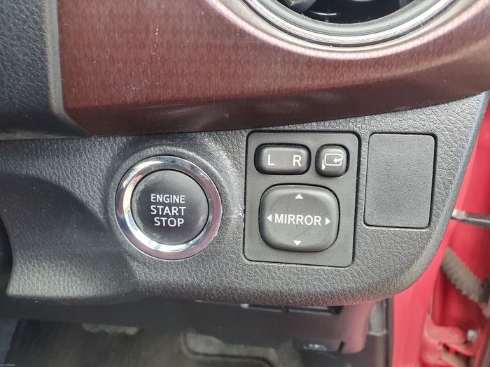 Toyota Yaris 2015