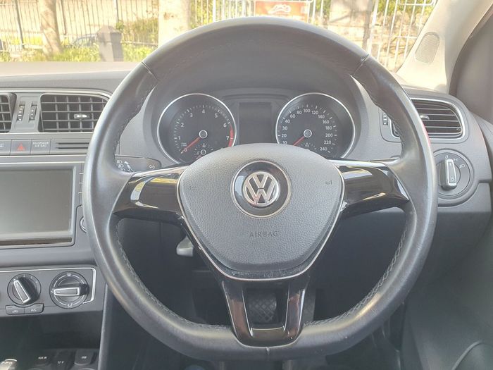Volkswagen Polo 2015