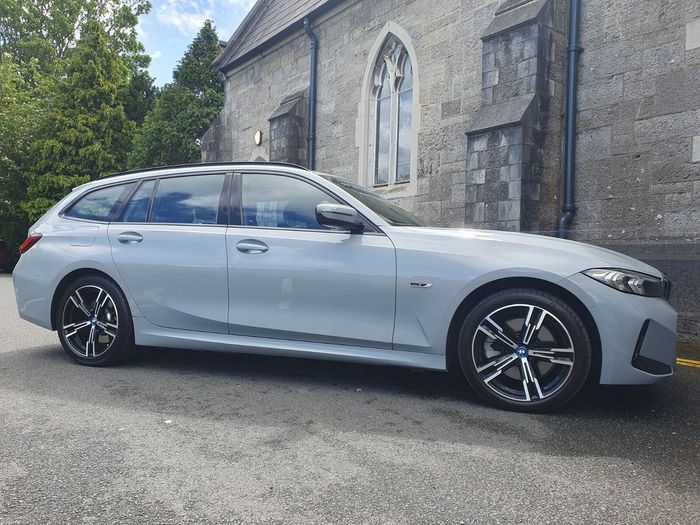 BMW 3 Series 2023