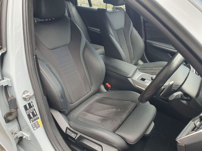BMW 3 Series 2023