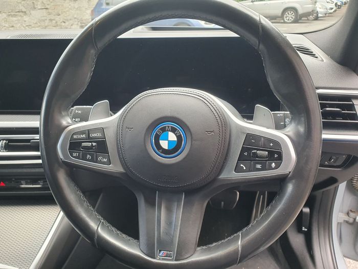 BMW 3 Series 2023