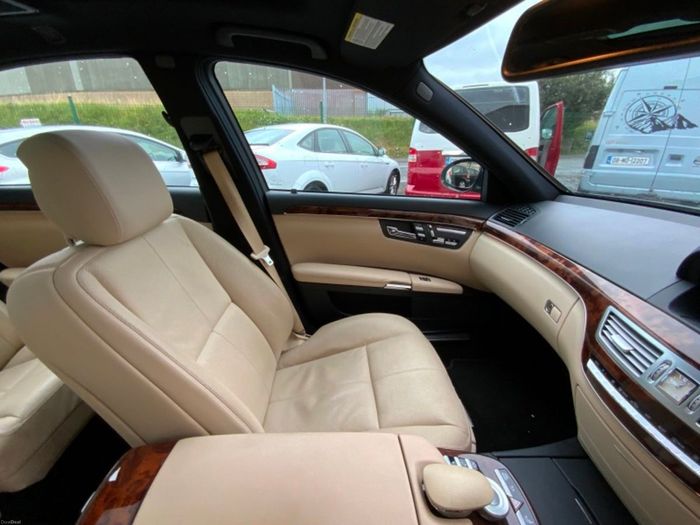 Mercedes-Benz S-Class 2007