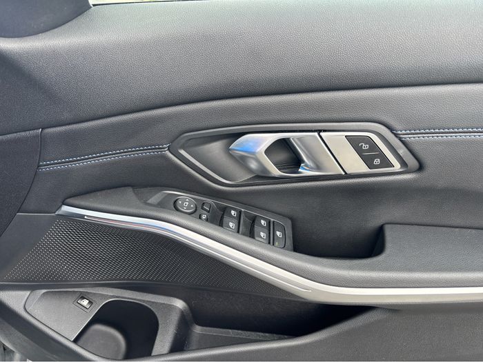 BMW 3 Series 2024