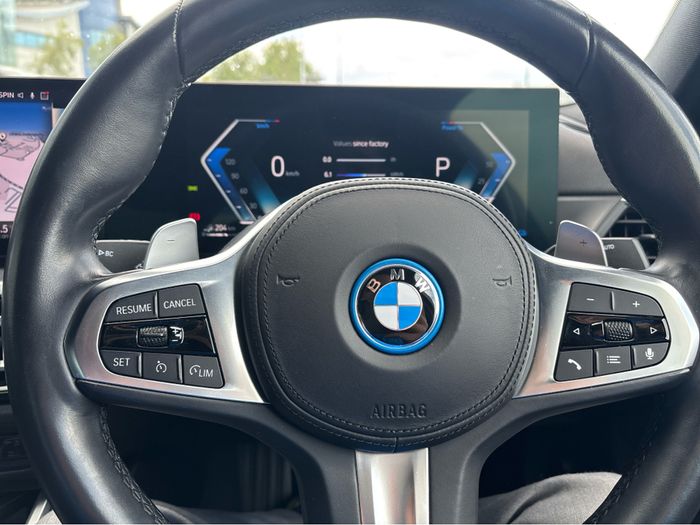 BMW 3 Series 2024