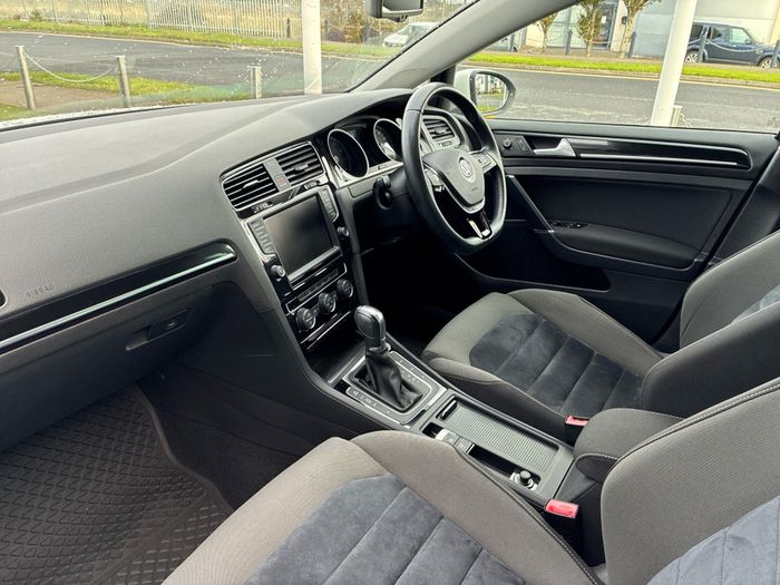 Volkswagen Golf 2016