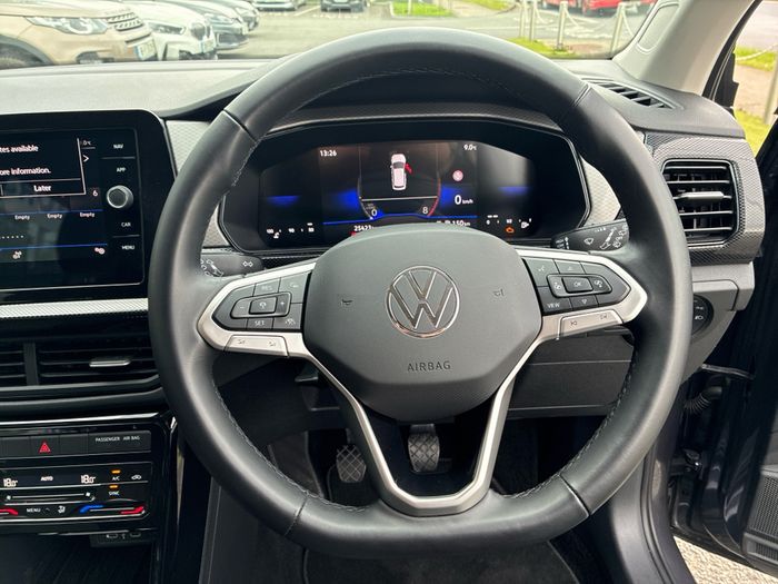 Volkswagen T-Cross 2025