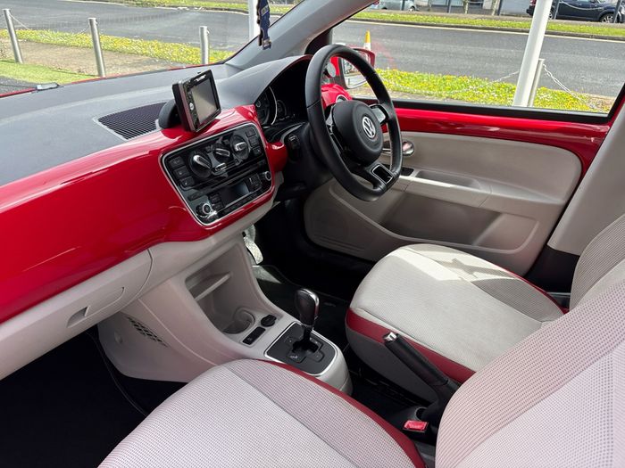 Volkswagen Up! 2015