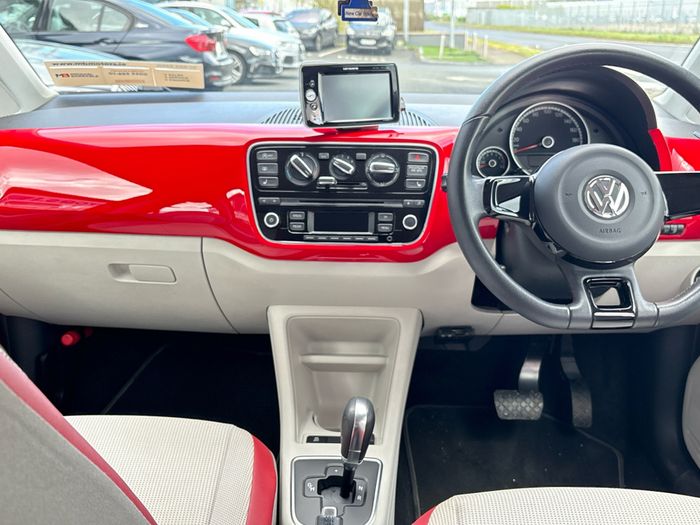 Volkswagen Up! 2015
