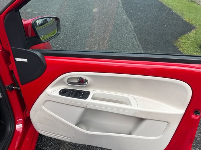 Volkswagen Up! 2015