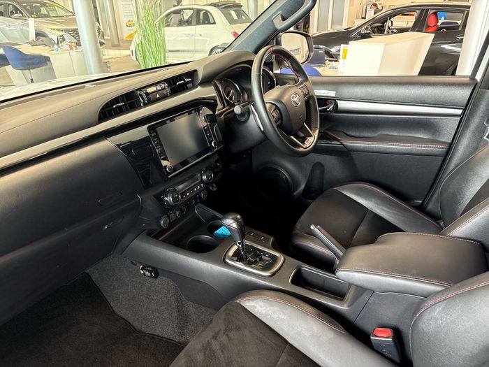 Toyota HiLux 2023