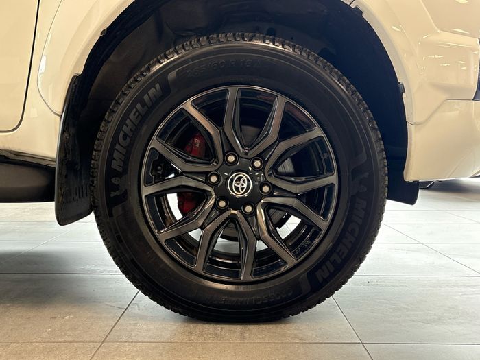 Toyota HiLux 2023
