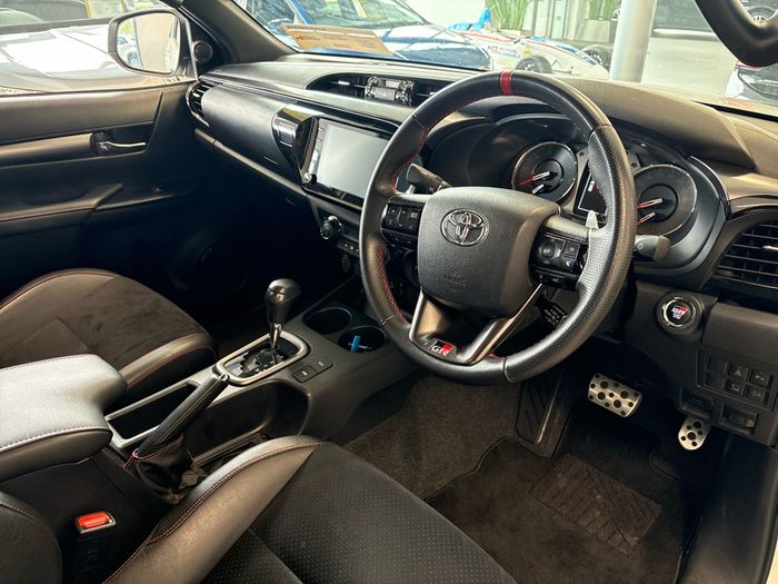 Toyota HiLux 2023