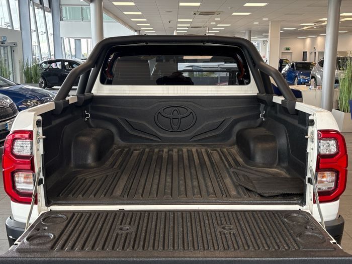 Toyota HiLux 2023