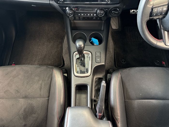 Toyota HiLux 2023