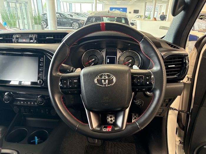 Toyota HiLux 2023