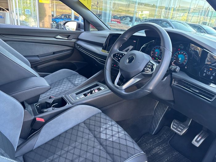 Volkswagen Golf 2021