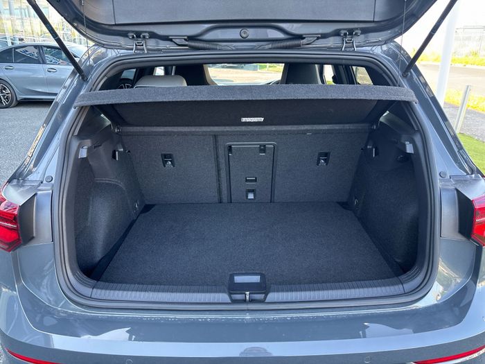 Volkswagen Golf 2021