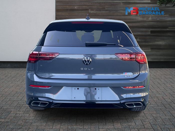 Volkswagen Golf 2021