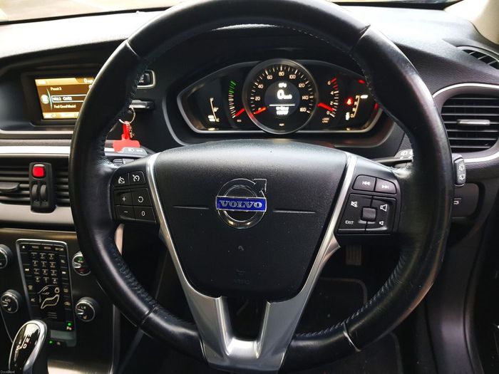 Volvo V40 2014