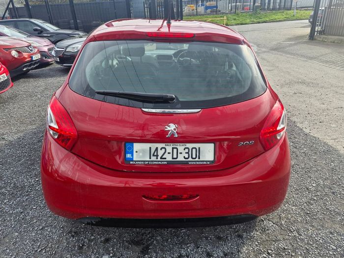 Peugeot 208 2014