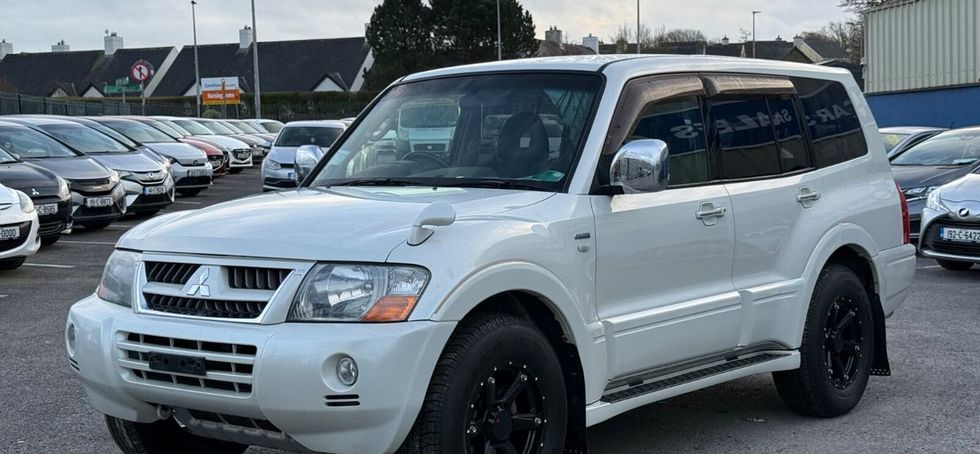 Mitsubishi Pajero 2006