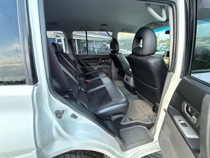 Mitsubishi Pajero 2006