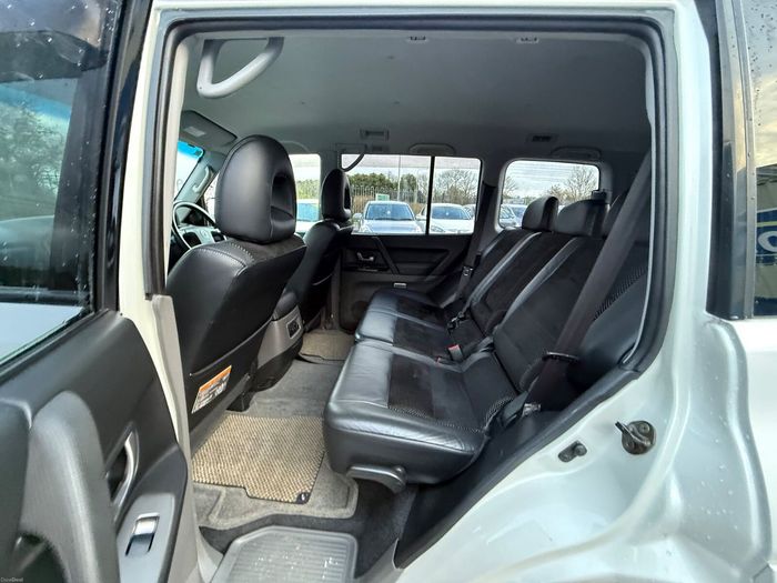 Mitsubishi Pajero 2006