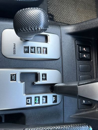 Mitsubishi Pajero 2006