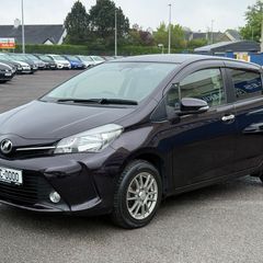 Toyota Vitz 2015