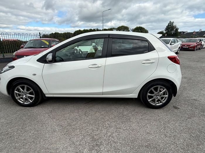 Mazda Demio 2014