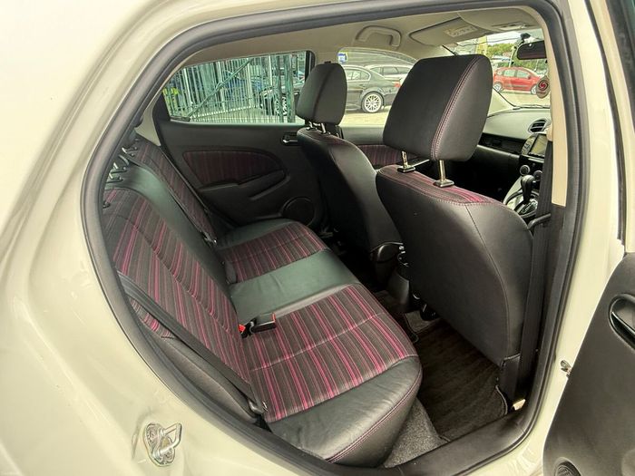 Mazda Demio 2014