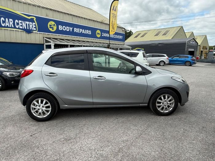 Mazda Demio 2013