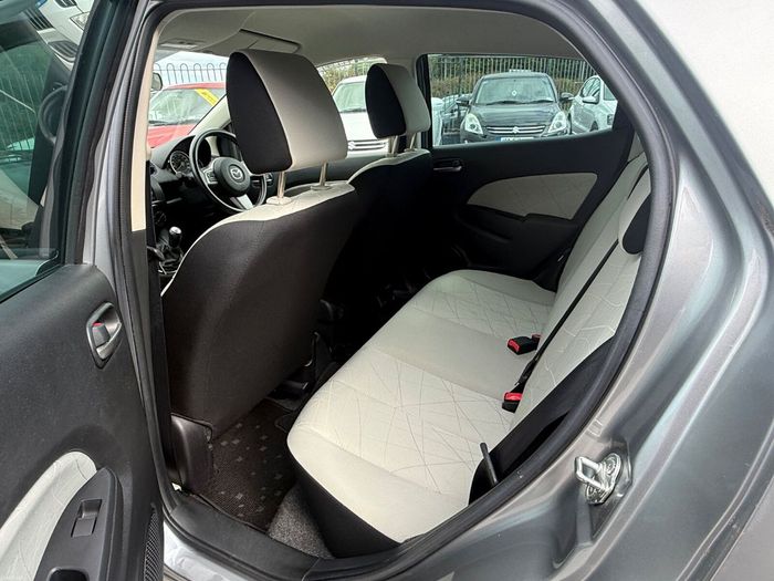 Mazda Demio 2013
