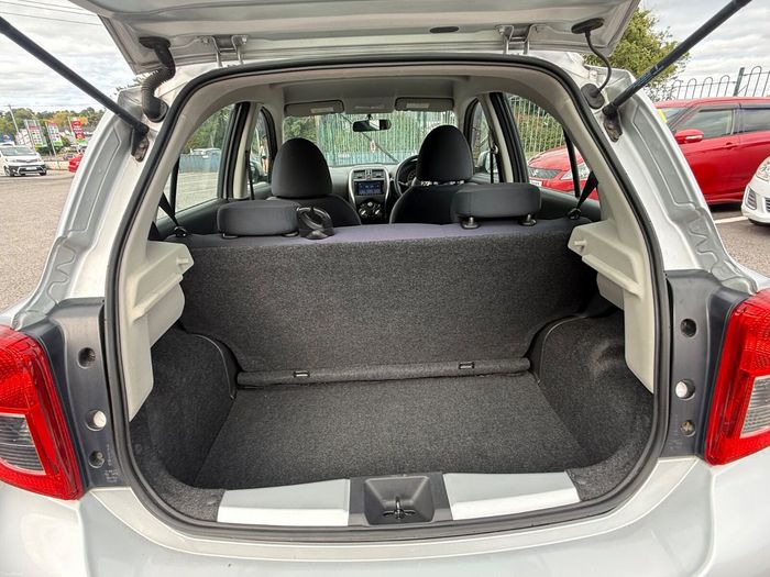 Nissan March 2014