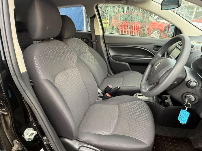 Mitsubishi Mirage 2012